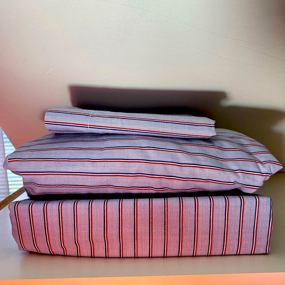 TOMMY HILFIGER Red White Blue Stripe Twin Size Sheet Set New